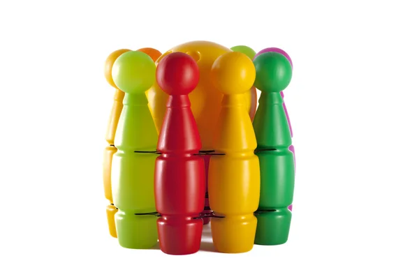 Tigelas coloridas com a bola no meio — Fotografia de Stock
