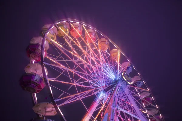 Riesenrad zur Karnevalszeit — Stockfoto