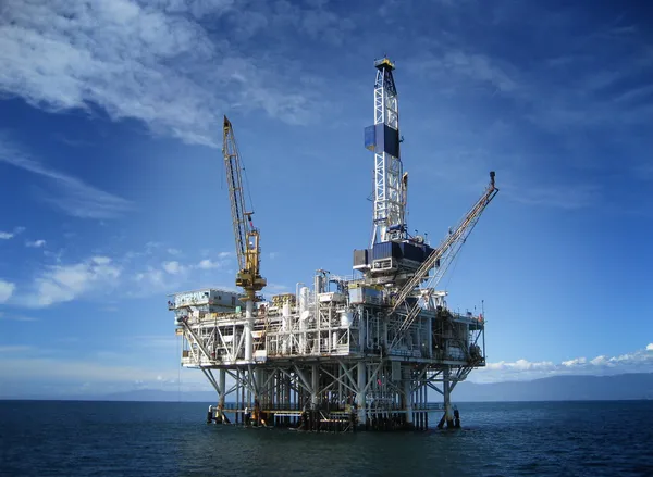 Plataforma de perforación de plataforma de petróleo en alta mar Imagen de stock