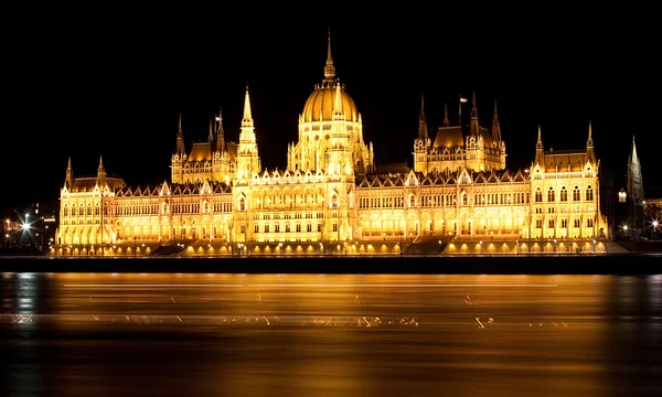 Magyar Országgyűlés éjjel, budapest — Stock Fotó