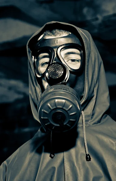 stock image Man wearing gas mask