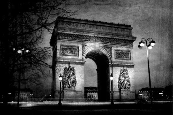 Триумфальная арка из Парижа ночью на винтажной бумаге — стоковое фото