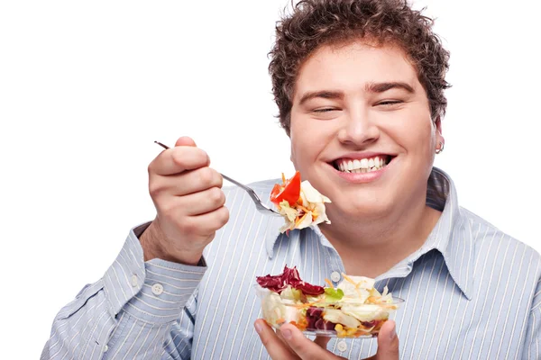 Pufók ember, friss salátával — Stock Fotó