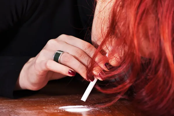 Woman and drugs — Stock Photo, Image