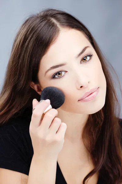 Makeup with powder brush — Stock Photo, Image