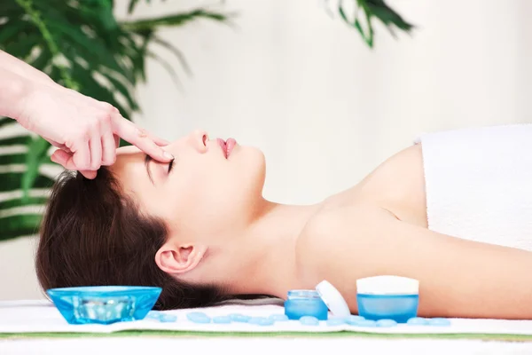 Panna massage — Stockfoto