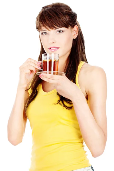 Kobieta trzymająca filiżankę herbaty — Zdjęcie stockowe