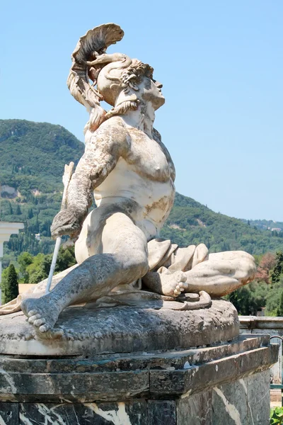 Статуя Ахиллеса в Корфу, Греция — стоковое фото