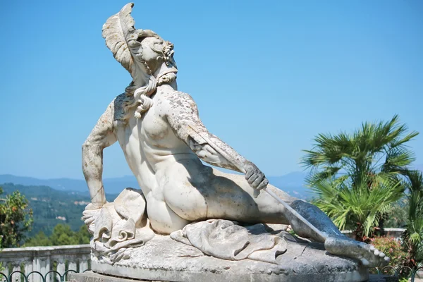 Статуя Ахиллеса в Корфу, Греция — стоковое фото