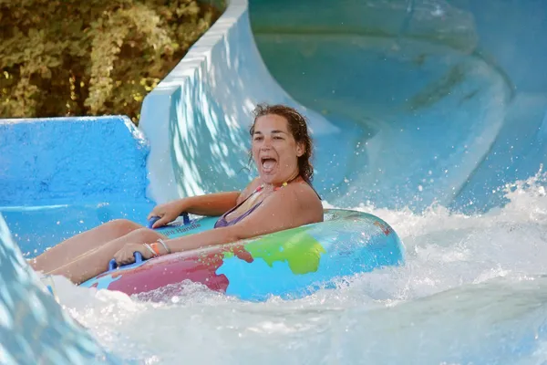 Woman in water park — Stock Photo, Image