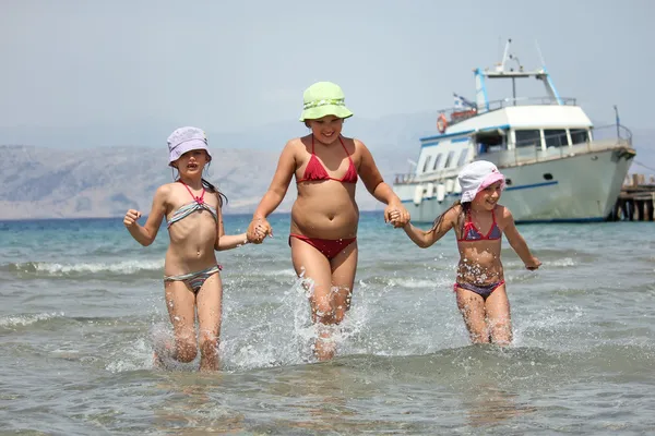 Kids on the sea — Stock Photo, Image