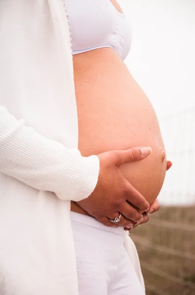Schwangerschaftsbauch — Stockfoto