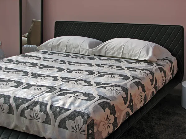 Мебель для кровати — стоковое фото