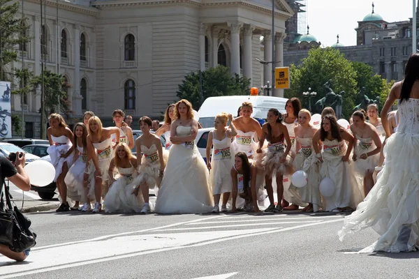Свадебная гонка — стоковое фото