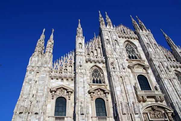 Katedral i Milano – stockfoto