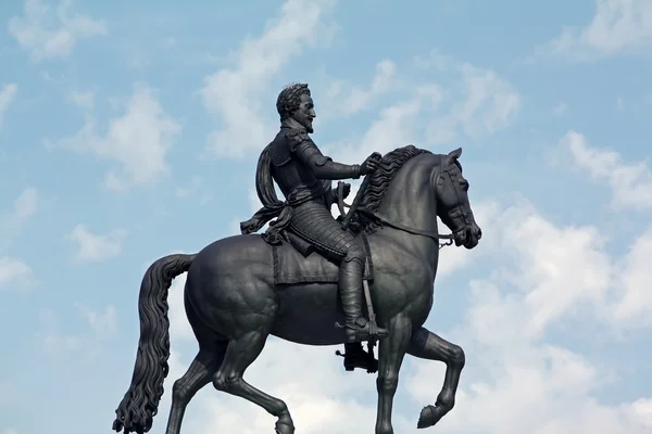Atlı heykeli — Stok fotoğraf