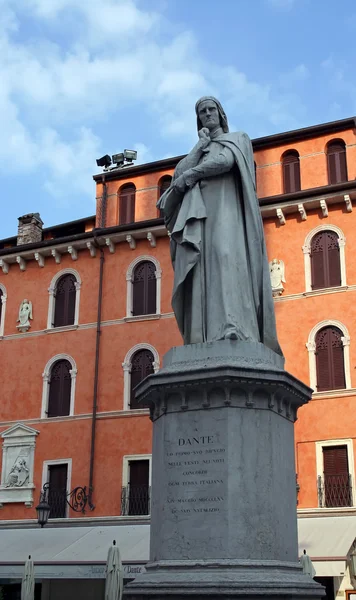 Dante heykeli — Stok fotoğraf
