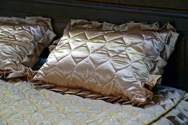 침대 가구 — 스톡 사진