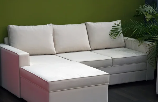 Белая мебель — стоковое фото