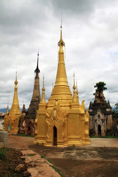 Stará barmské ruiny chrámů — Stock fotografie