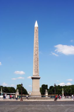 concorde Meydanı, Dikilitaş
