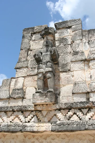ユカタン、メキシコで戦士の彫刻 — ストック写真