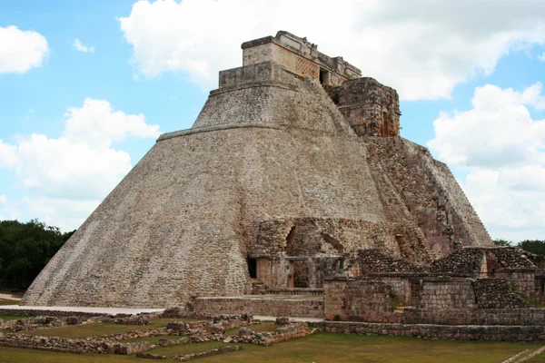 A principal pirâmide em Uxmal, México — Fotografia de Stock