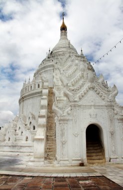 Mingun içinde Hsinbyume Paya; Myanmar