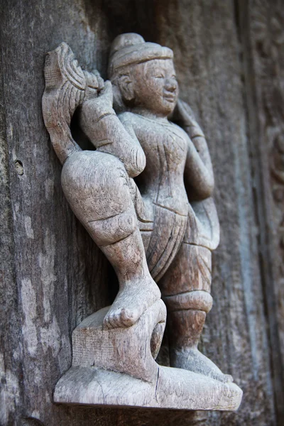 Myanmar trä skulptur — Stockfoto