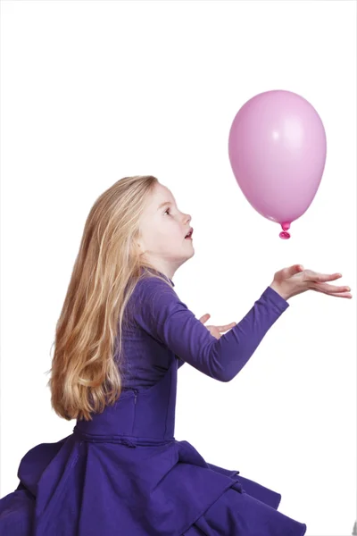 Mladá dívka s růžový — Stock fotografie
