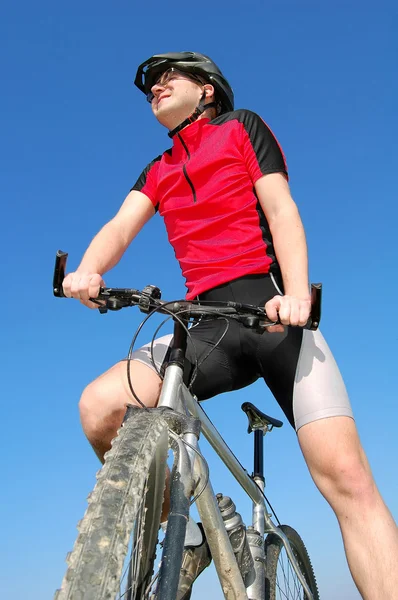 Motociclista de montanha — Fotografia de Stock