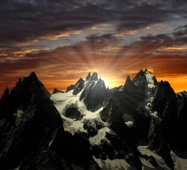 Vue sur les Alpes savoyardes - France — Photo