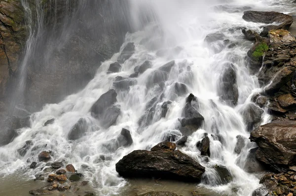 Cascada en la garganta Kitzlochklamm — Foto de Stock