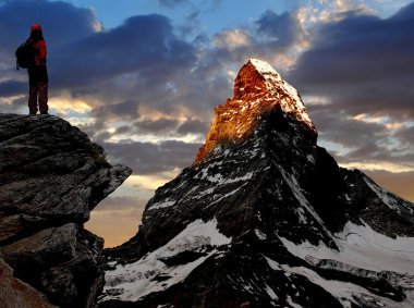 Kız güzel dağ matterhorn