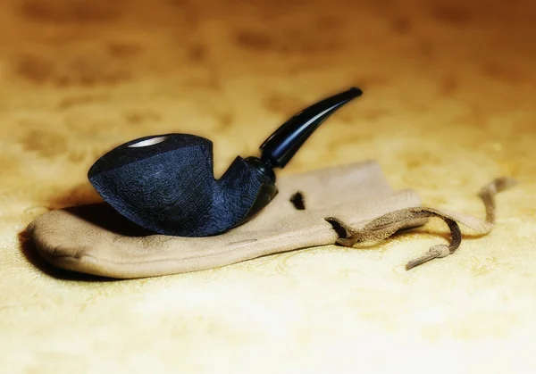 Very original smoking pipe on the table — Stock Photo, Image