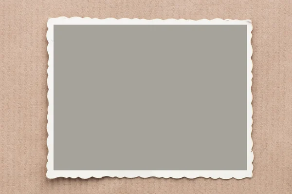 Vecchio, immagine vuota su sfondo di cartone grigio — Foto Stock