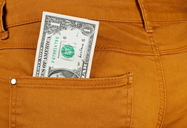 Dinheiro no bolso de jeans, close-up — Fotografia de Stock