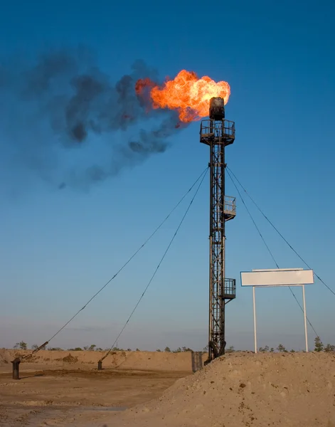 Oil gas flare — Stock Photo, Image