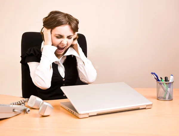Young businesswoman screaming — Stock Photo, Image