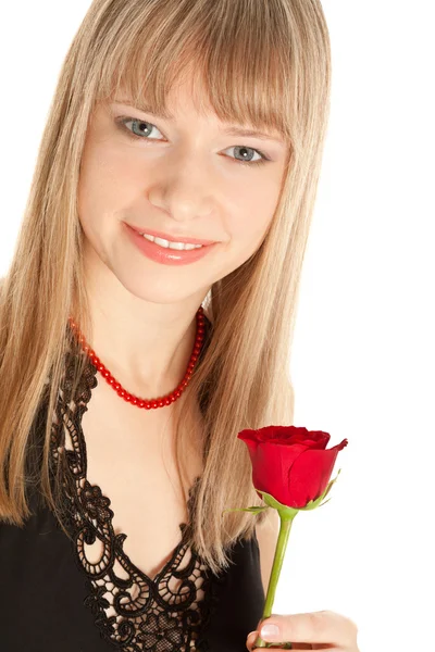Красивая женщина с красной розой изолированы на белом — стоковое фото