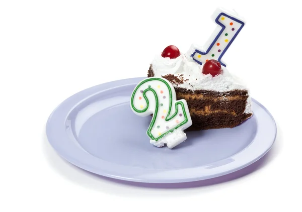 Verjaardagscake met twee kaarsen — Stockfoto