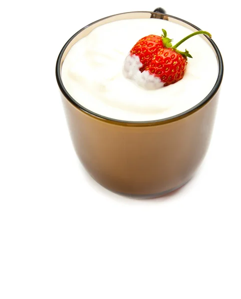 Strawberry in sour cream on the cup — Stock Photo, Image
