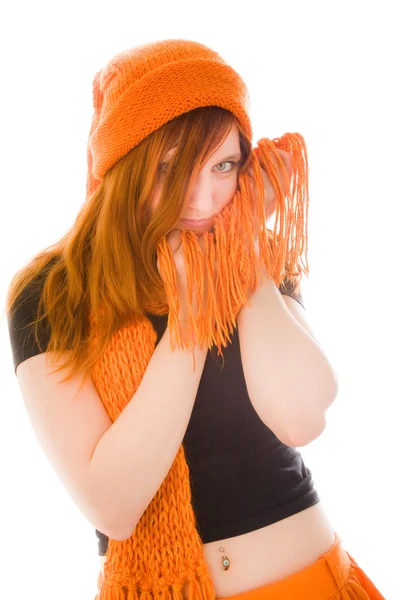 Red haired meisje in brei hoed — Stockfoto