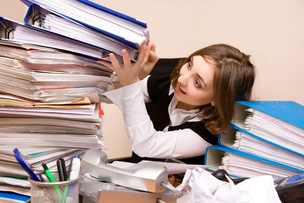 Young businesswoman with documents — Stock Photo, Image