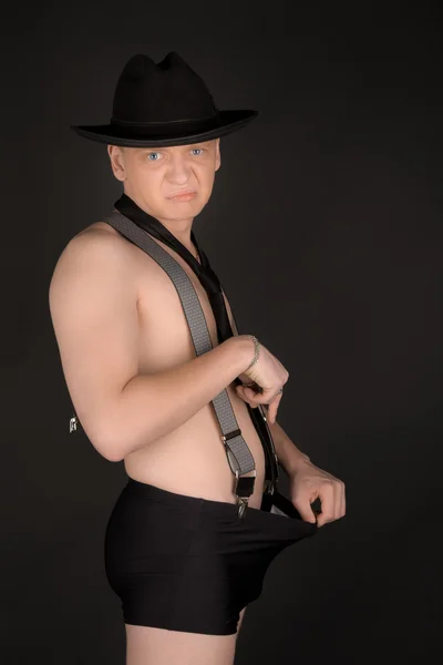 Man met hoed en onderbroeken — Stockfoto