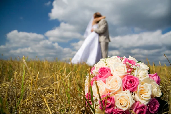 Bröllop blommor bukett. selektiv inriktning — Stockfoto