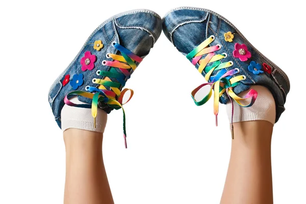 Zapatillas de deporte de colores brillantes aisladas en blanco —  Fotos de Stock