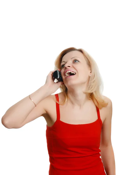 Χαμογελαστή γυναίκα που μιλάει στο τηλέφωνο. — Φωτογραφία Αρχείου