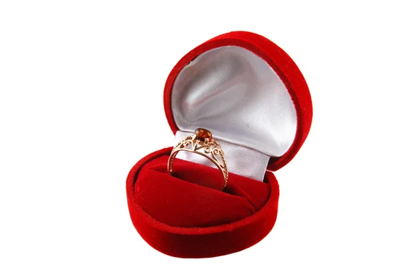 Złoty pierścionek z bursztynem — Zdjęcie stockowe