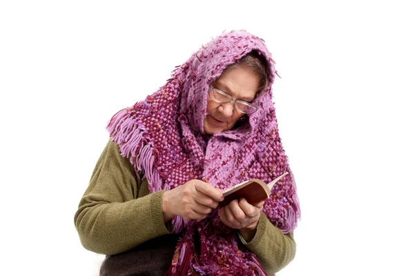 Old woman read book — Stock Photo, Image